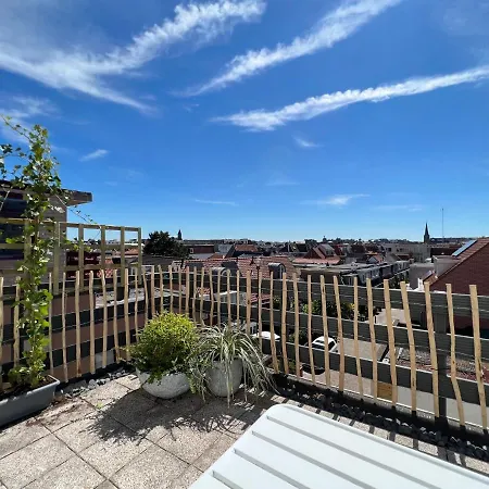 Mel's 2 Aparthotel 4*